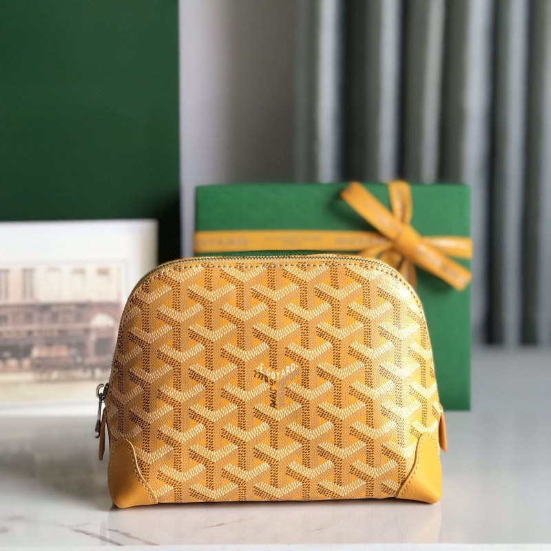 Go*ard clutch bags